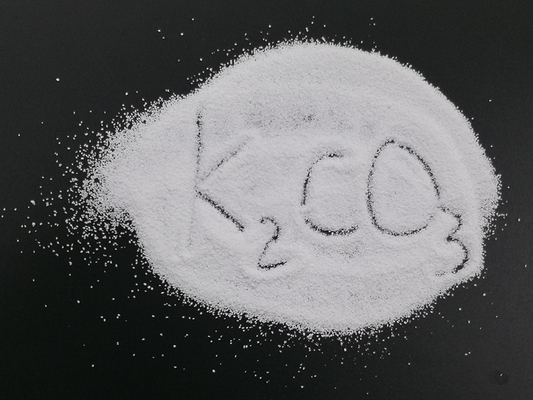Carbonato di potassio di purezza 99% K2co3 granulare Cas nessuna sostanza solubile 584-08-7 in acqua
